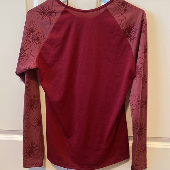 Patagonia performance shirt size medium - Picture 4 of 5